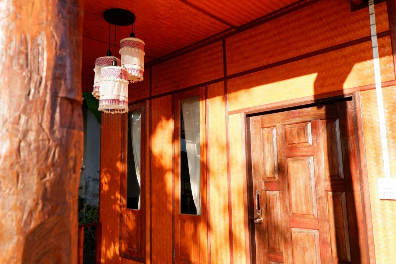 Pan Fai Homestay ナーン エクステリア 写真