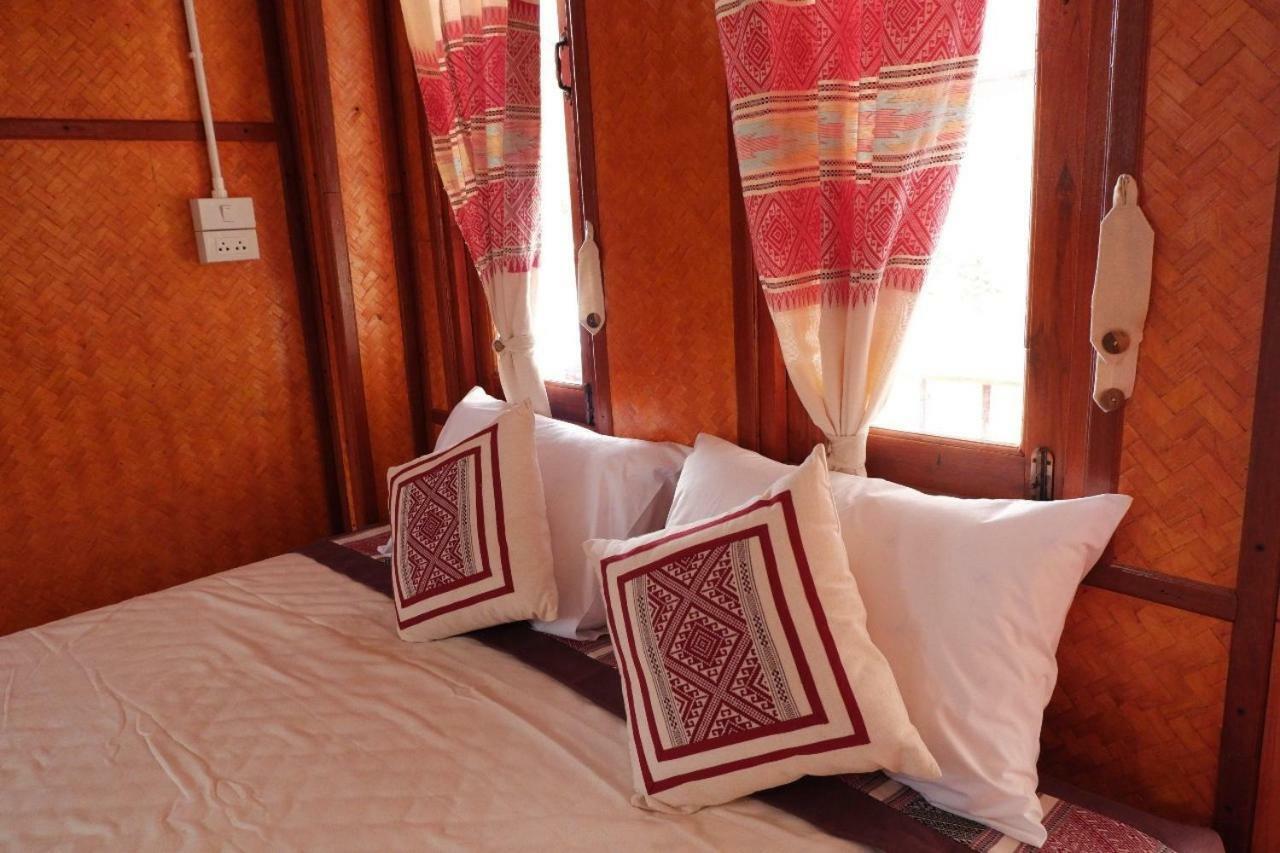 Pan Fai Homestay ナーン エクステリア 写真